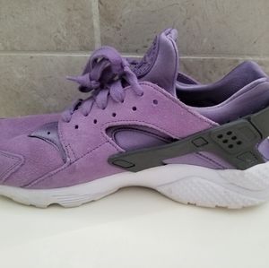 NIKE Purple Hurachas